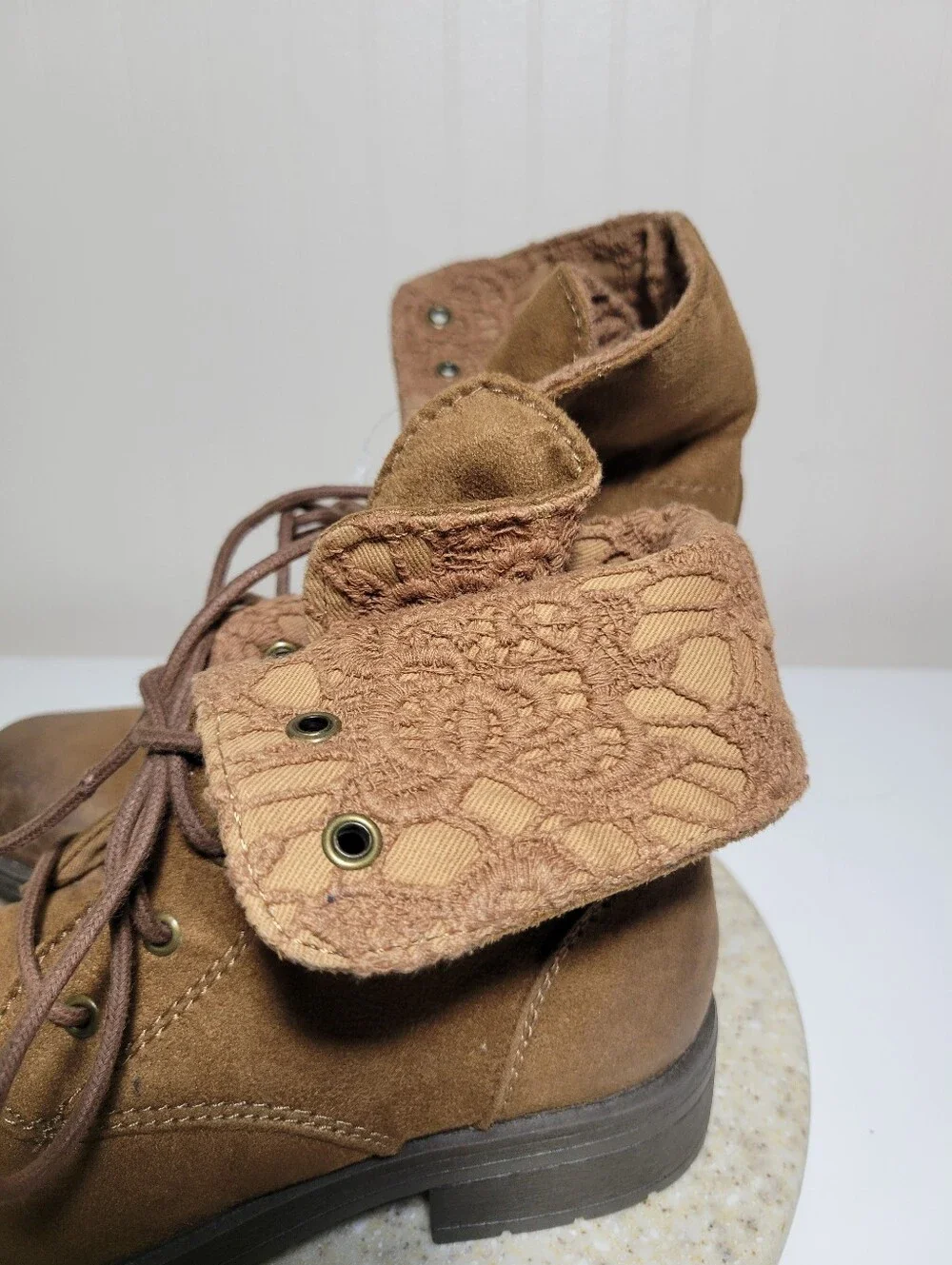 American Eagle Tan Crochet Cuff Lace-Up Combat Boots 6.5 NWT
